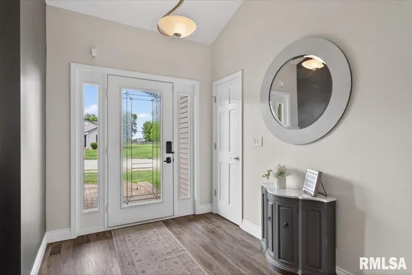 $475,000 | 217 Huntington Drive, Auburn, IL 62615