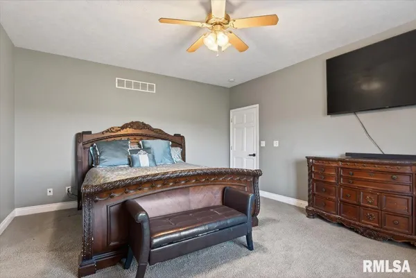 $475,000 | 217 Huntington Drive, Auburn, IL 62615