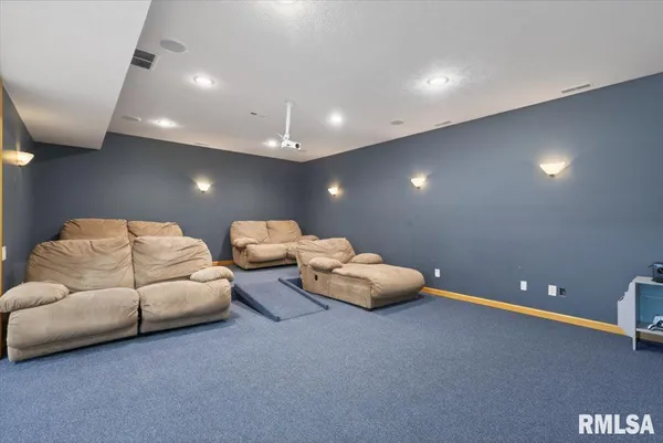 $475,000 | 217 Huntington Drive, Auburn, IL 62615