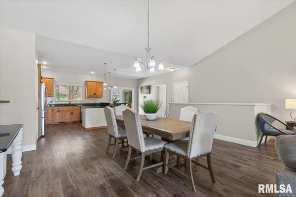 $475,000 | 217 Huntington Drive, Auburn, IL 62615