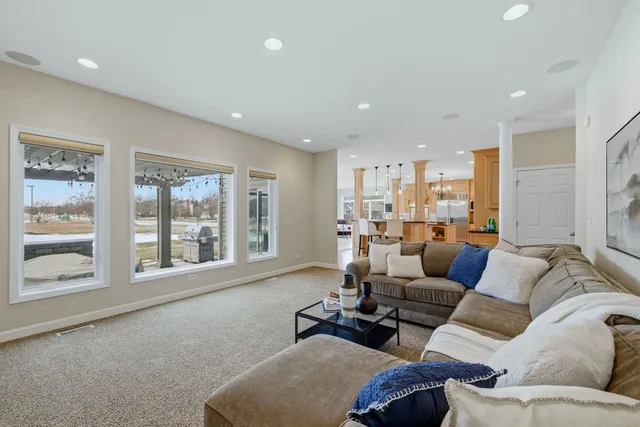 $1,025,000 | 2503 Skylane Drive, Naperville, IL 60564