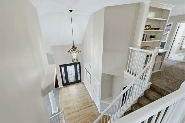 $1,025,000 | 2503 Skylane Drive, Naperville, IL 60564