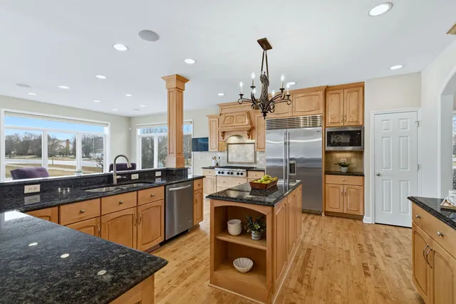 $1,025,000 | 2503 Skylane Drive, Naperville, IL 60564