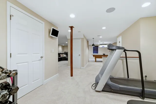 $1,025,000 | 2503 Skylane Drive, Naperville, IL 60564