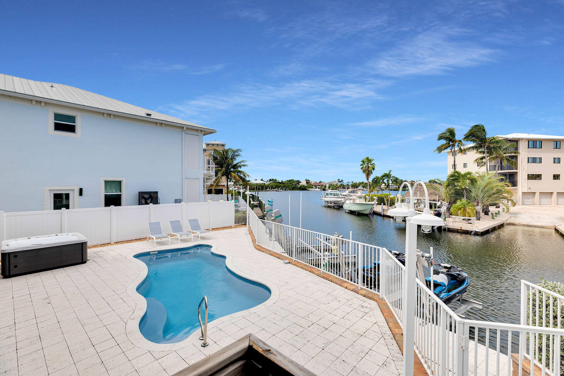 435 Sombrero Beach Road Marathon, FL 33050 - Photo 55 of 64 Exterior Back