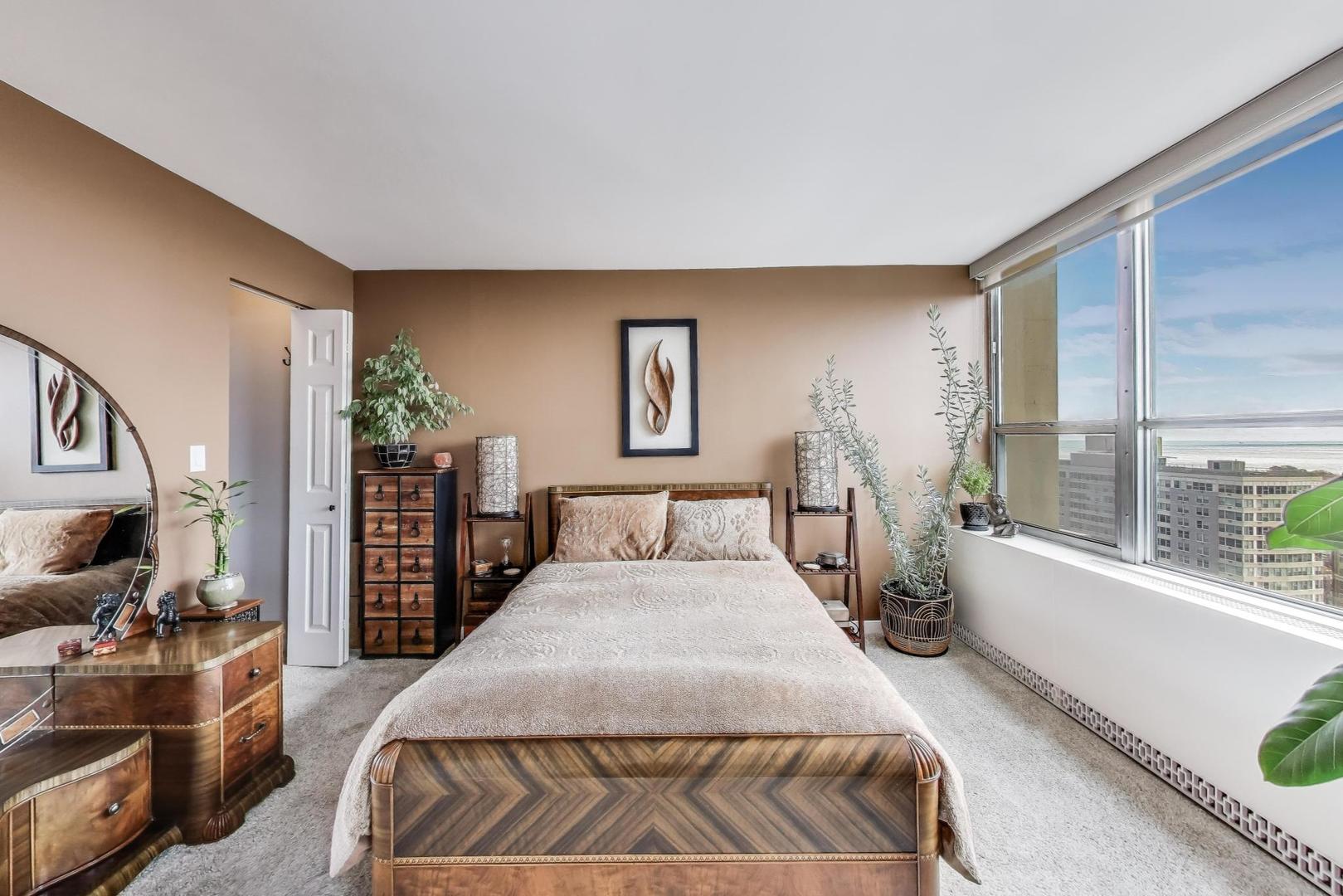 655 West Irving Park Road, Unit 2807 Chicago, IL 60613 - Photo 12 of 33 Gallery Image 12