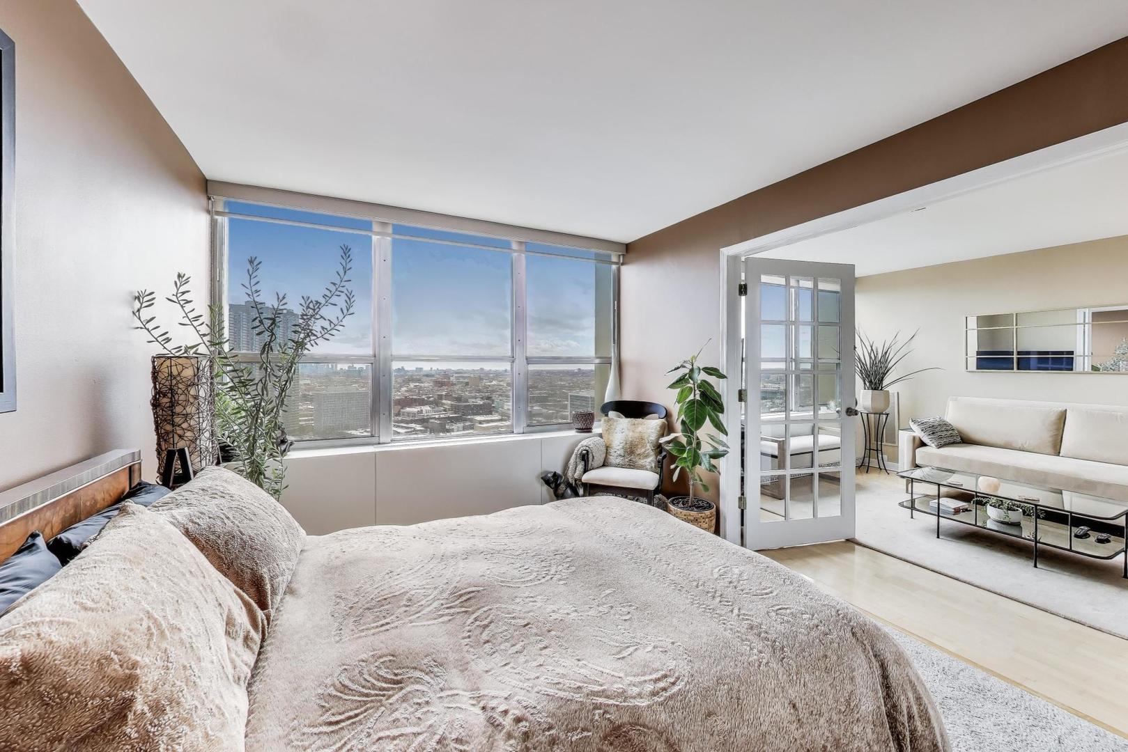 655 West Irving Park Road, Unit 2807 Chicago, IL 60613 - Photo 14 of 33 Gallery Image 14