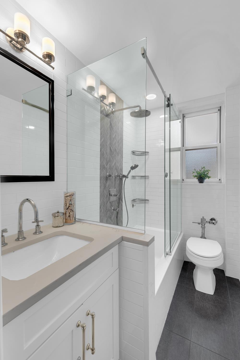 320 West 76th Street, Unit 6F Manhattan, NY 10023 - Photo 7 of 12