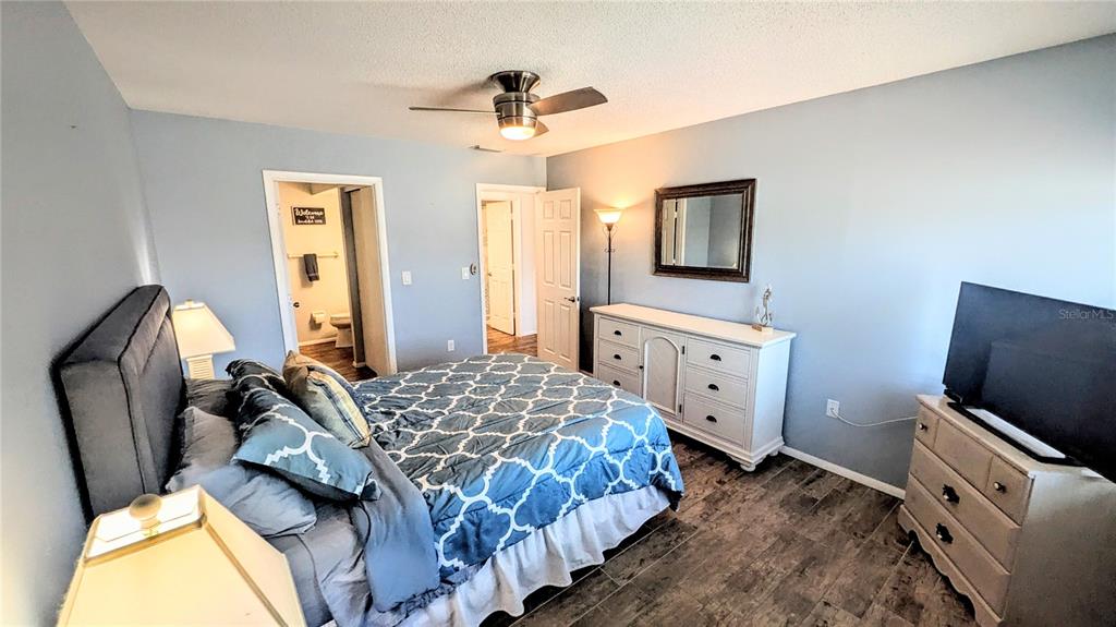 2950 Clark Road, Unit 212 Sarasota, FL 34231 - Photo 11 of 21