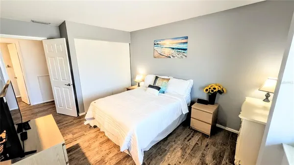 $1,700 | 2950 Clark Road, Unit 212, Sarasota, FL 34231