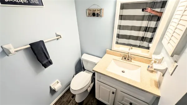 $1,700 | 2950 Clark Road, Unit 212, Sarasota, FL 34231