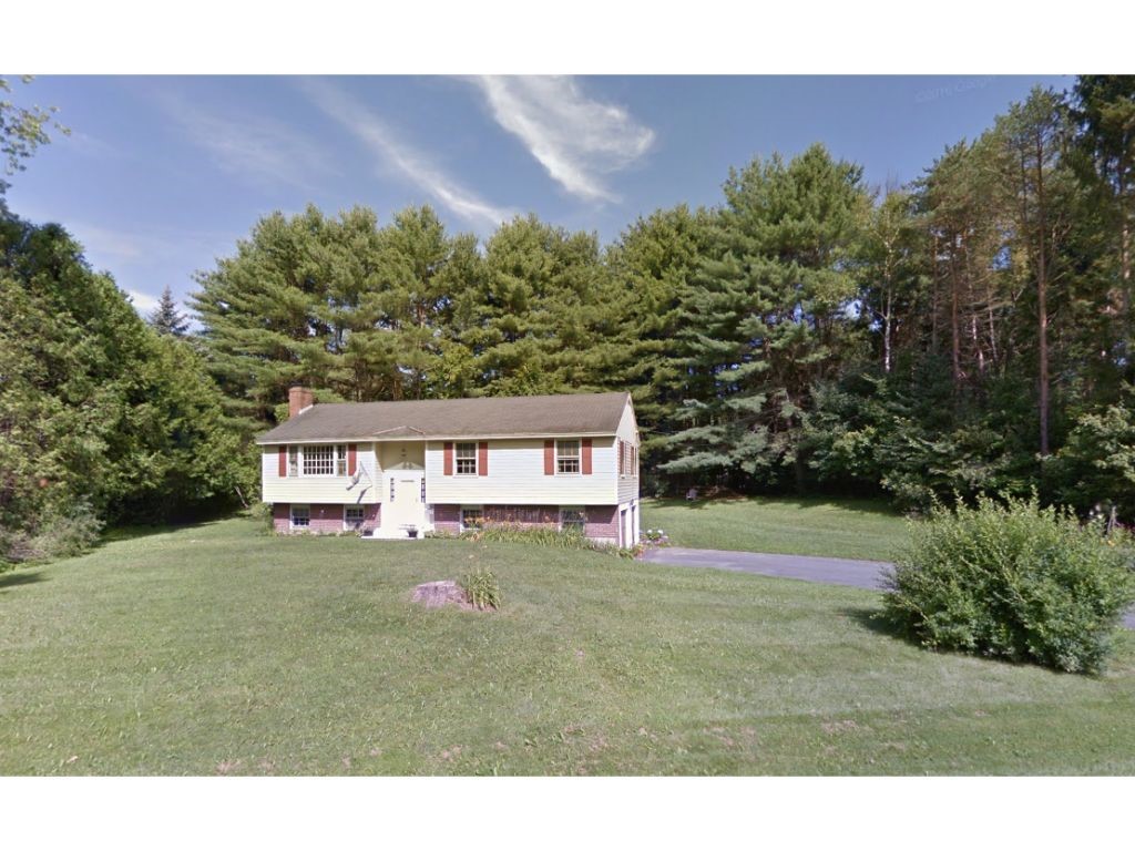 12 Beacon Road Lebanon, NH 03784 - Photo 1 of 10 Gallery Image 1