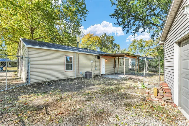 $187,500 | 1402 Scottsdale Drive, Champaign, IL 61821