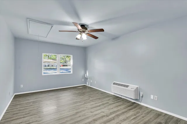 $187,500 | 1402 Scottsdale Drive, Champaign, IL 61821