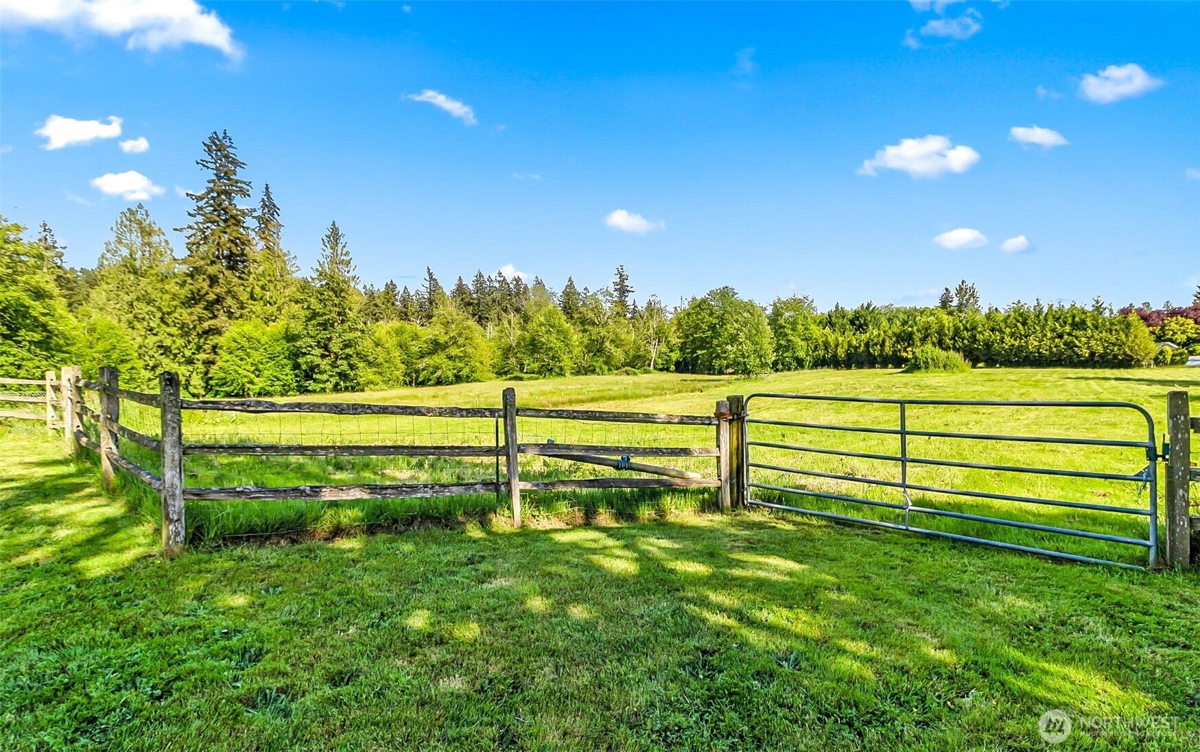 17704 South Spada Road Snohomish, WA 98290 - Photo 4 of 39 Gallery Image 4