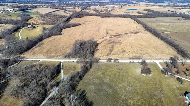 $1,500,000 | 2784 West 231st Street, Bucyrus, KS 66013