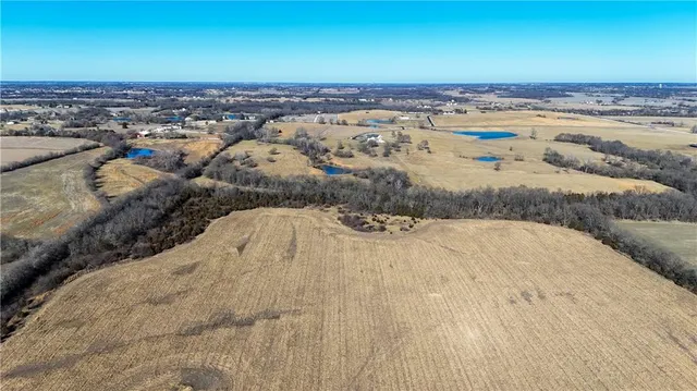 $1,500,000 | 2784 West 231st Street, Bucyrus, KS 66013