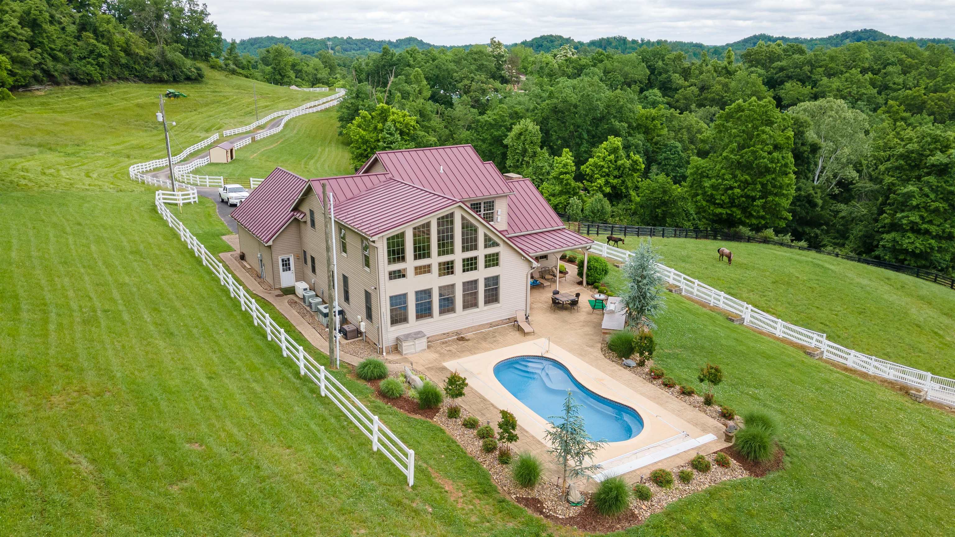 4771 Green Valley Road Huntington, WV 25701 - Photo 3 of 32 Gallery Image 3