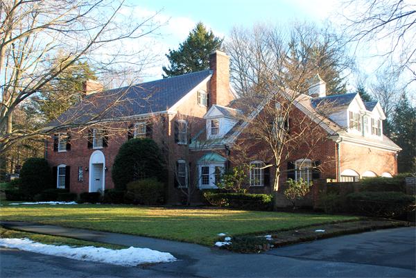 40 Wykeham Road Newton, MA 02465 - Photo 1 of 16