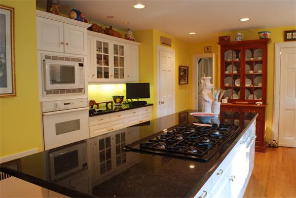40 Wykeham Road Newton, MA 02465 - Photo 12 of 16