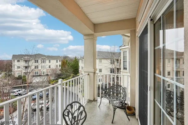 $750,000 | 1209 Holly Lane, Unit 1209, Cedar Grove, NJ 07009