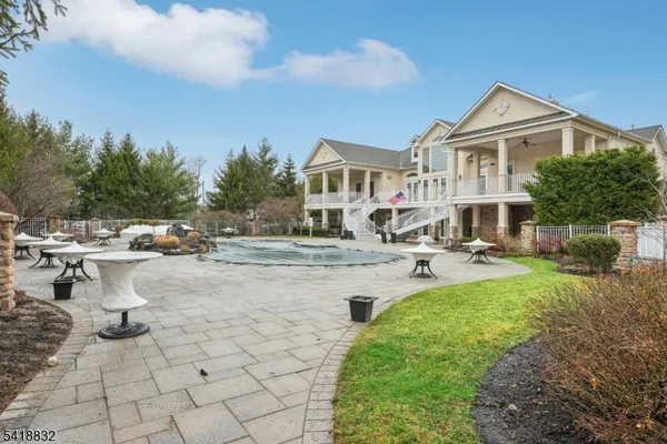 $750,000 | 1209 Holly Lane, Unit 1209, Cedar Grove, NJ 07009