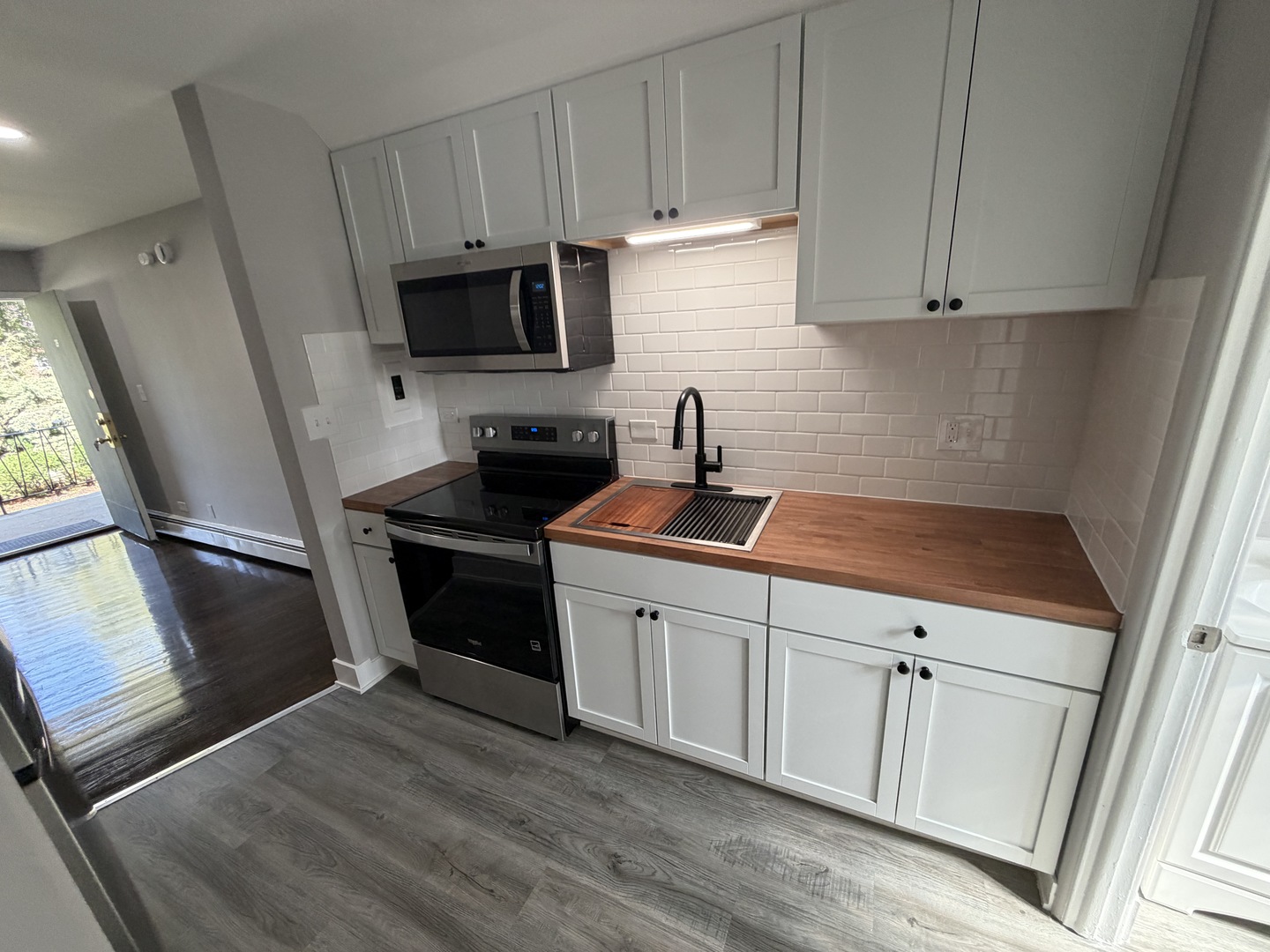 6901 North Ridge Boulevard, Unit 1C Chicago, IL 60645 - Photo 11 of 11 Gallery Image 11