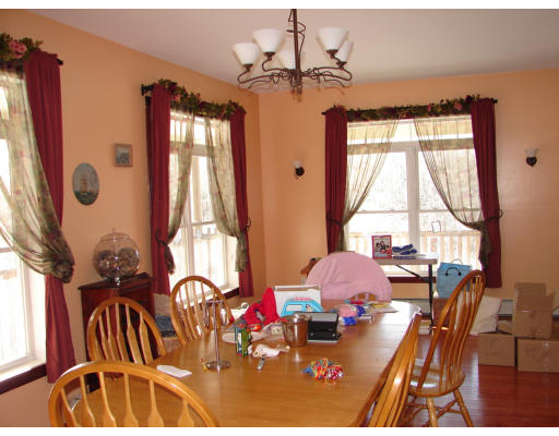 8 North County Road Princeton, MA 01541 - Photo 19 of 24 a living room with furniture and a large window