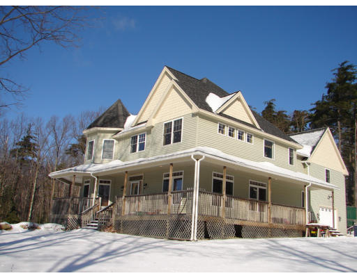 8 North County Road Princeton, MA 01541 - Photo 2 of 24 a front view of a house