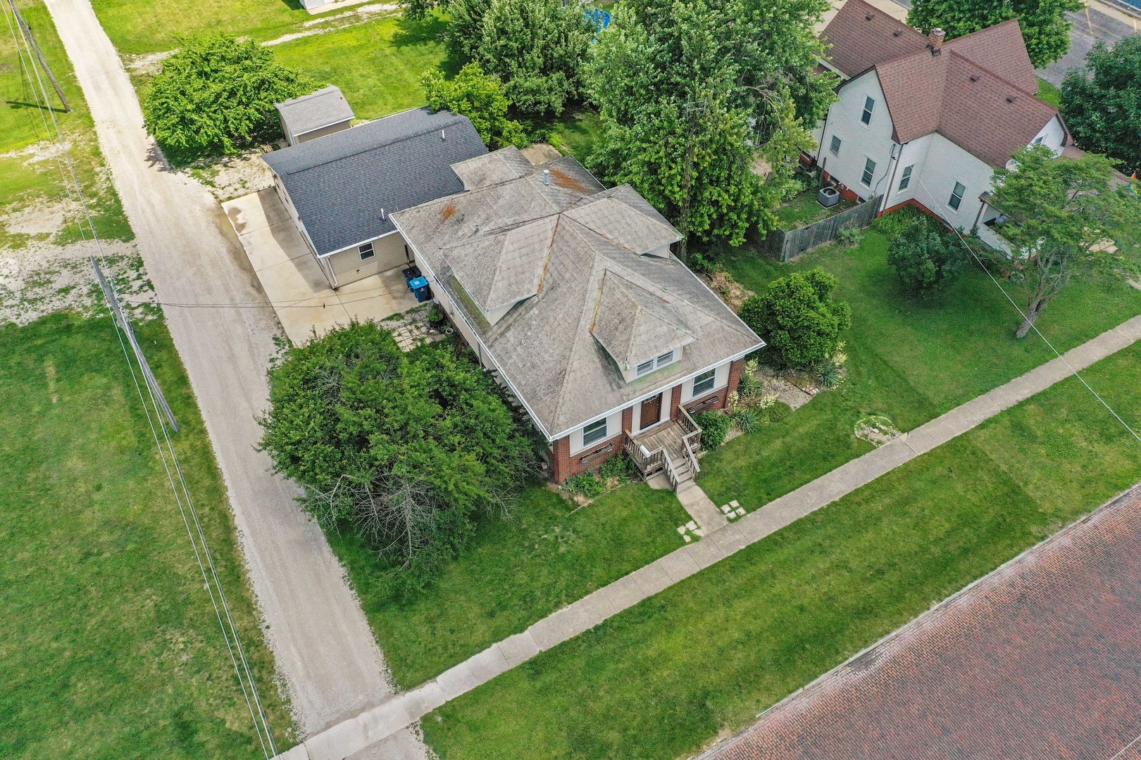 412 West 5th Street Minonk, IL 61760 - Photo 22 of 23 an aerial view of house with yard