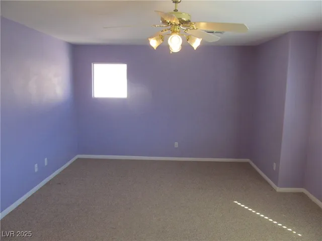 $2,050 | 9572 Sunshade Court, Las Vegas, NV 89147