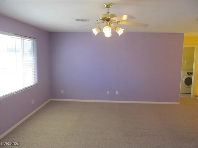 $2,050 | 9572 Sunshade Court, Las Vegas, NV 89147