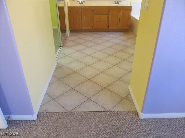 $2,050 | 9572 Sunshade Court, Las Vegas, NV 89147