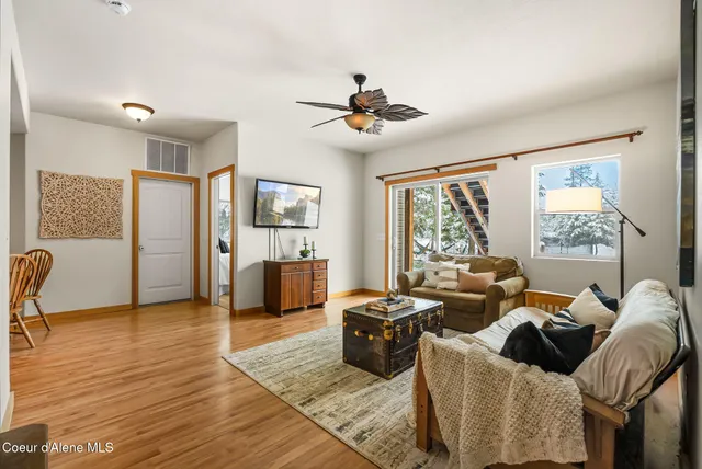 $998,000 | 162 Cedar View Estates Road, Blanchard, ID 83804