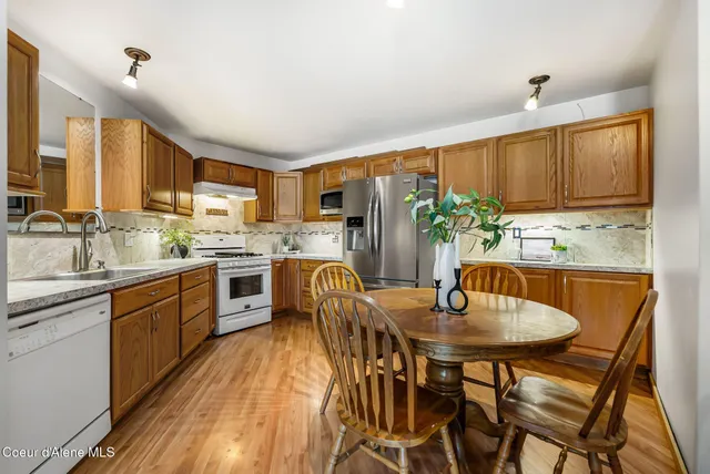 $998,000 | 162 Cedar View Estates Road, Blanchard, ID 83804