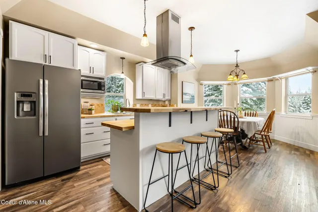 $998,000 | 162 Cedar View Estates Road, Blanchard, ID 83804