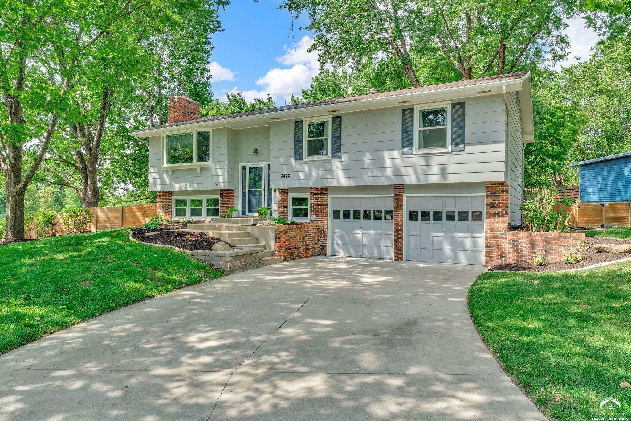 3428 Trail Road Lawrence, KS 66049 - Photo 4 of 48