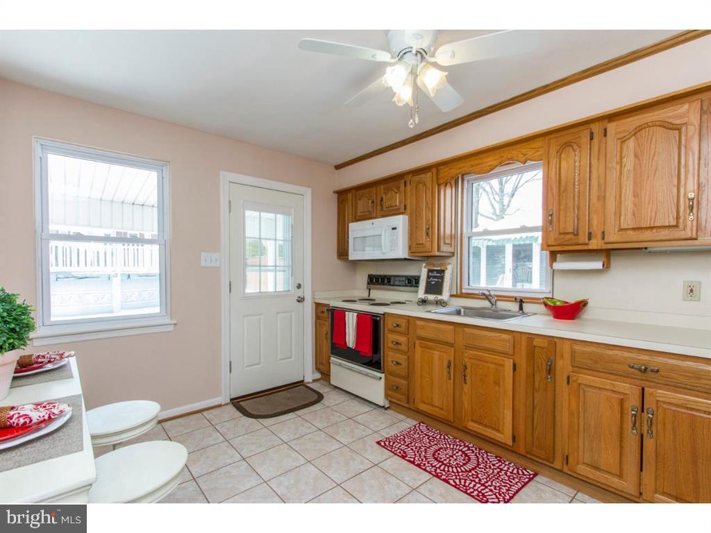 88 Rodmor Road Havertown, PA 19083 - Photo 7 of 17