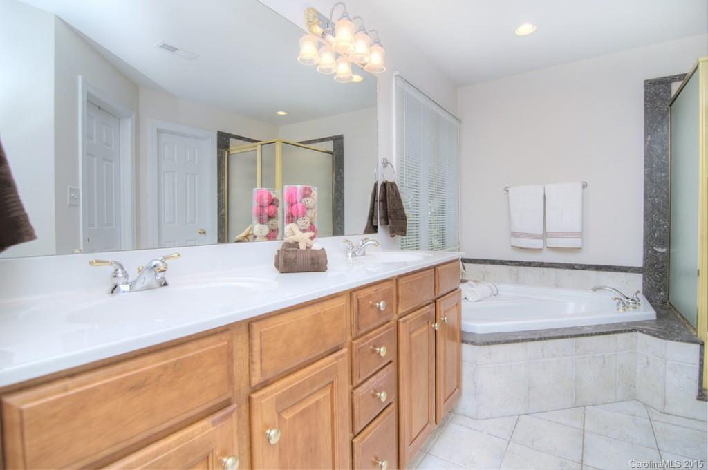 11120 Windgate Court Tega Cay, SC 29708 - Photo 11 of 24