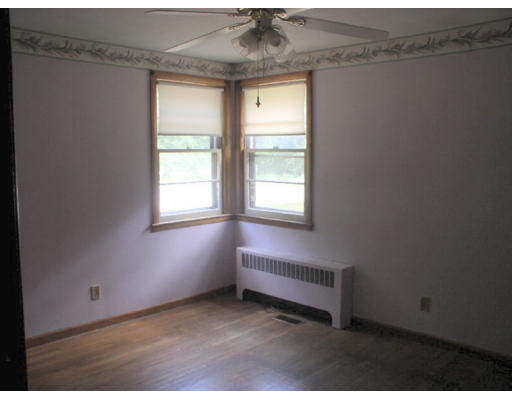 49 Hingham Road Grafton, MA 01536 - Photo 7 of 8 Gallery Image 7