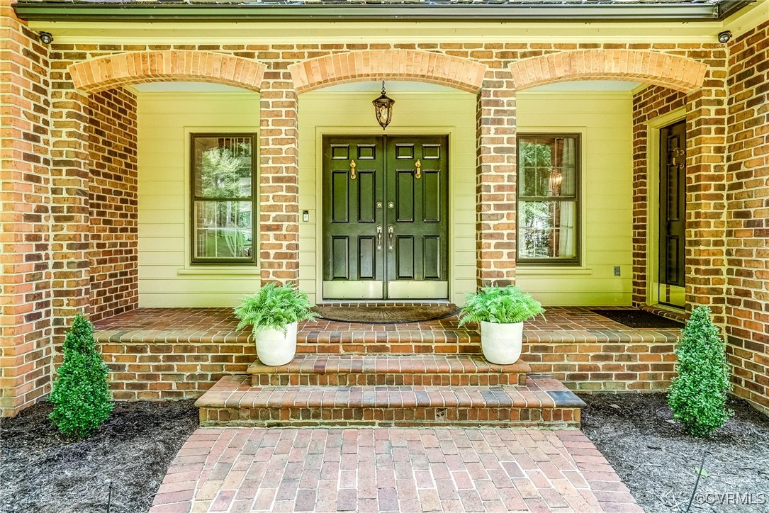 3630 Lansdowne Road Midlothian, VA 23113 - Photo 4 of 50 a front view of a house