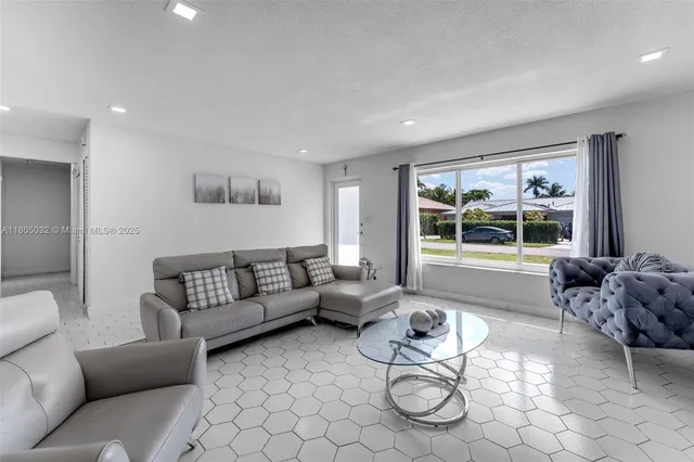 $749,999 | 2023 Southwest 99th Avenue, Miami, FL 33165