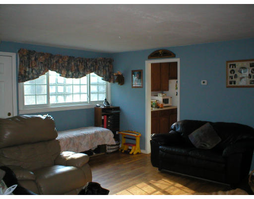 131 Canterbury Road Springfield, MA 01118 - Photo 13 of 14