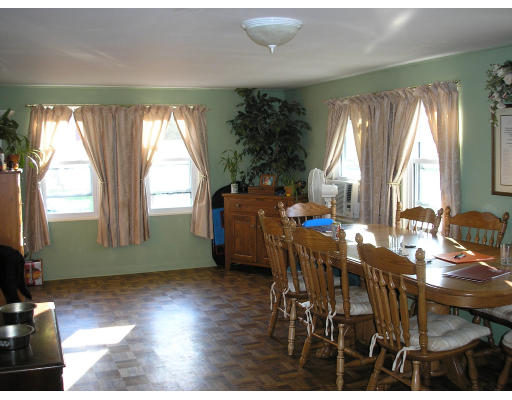 131 Canterbury Road Springfield, MA 01118 - Photo 8 of 14