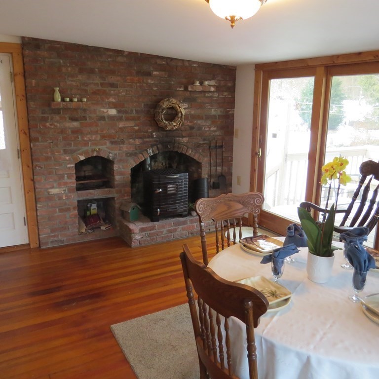 12 Riley Road Northborough, MA 01532 - Photo 6 of 17 Gallery Image 6