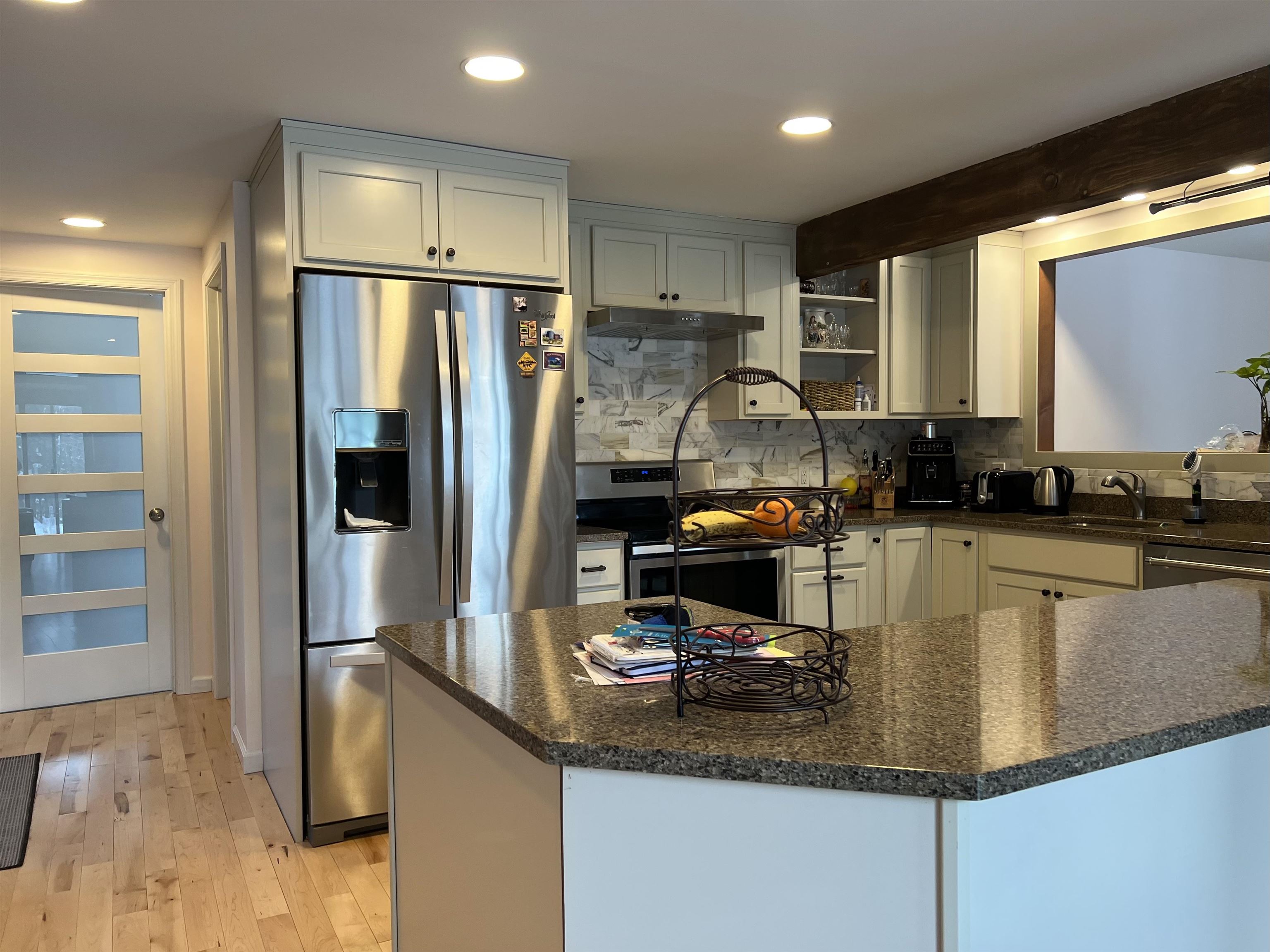 4 Robin Lane Grantham, NH 03753 - Photo 3 of 38