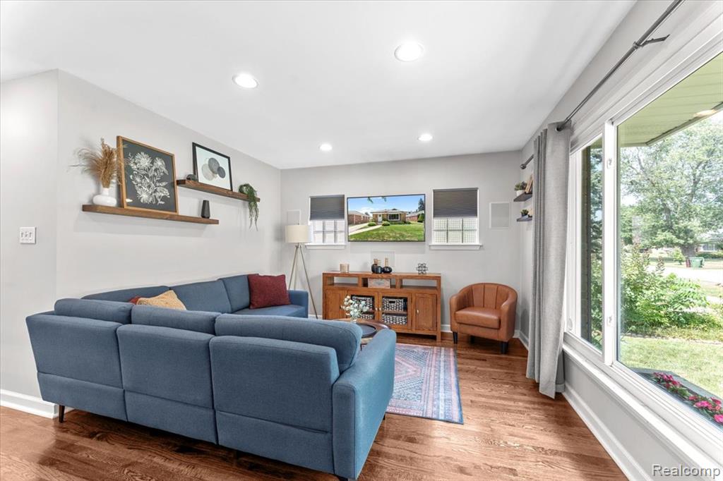 13121 Rosedale Street Southgate, MI 48195 - Photo 10 of 31 Gallery Image 10