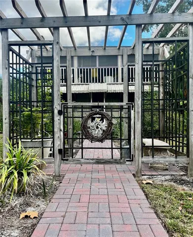 $499,900 | 908 North Clayton Street, Mount Dora, FL 32757