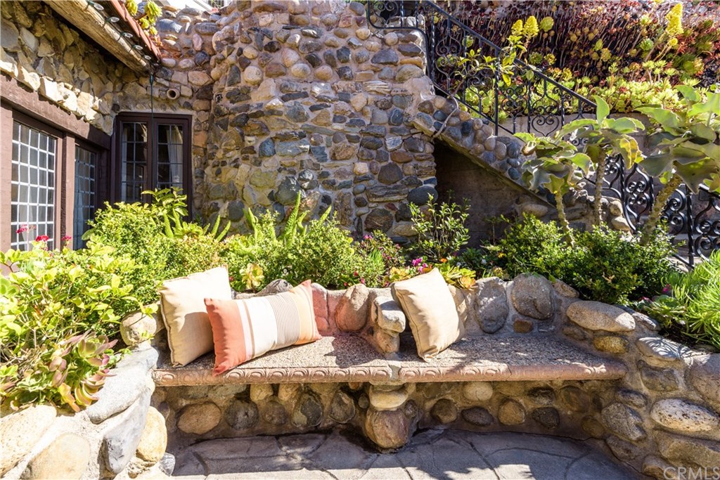 2529 South Coast Highway Laguna Beach, CA 92651 - Photo 15 of 37