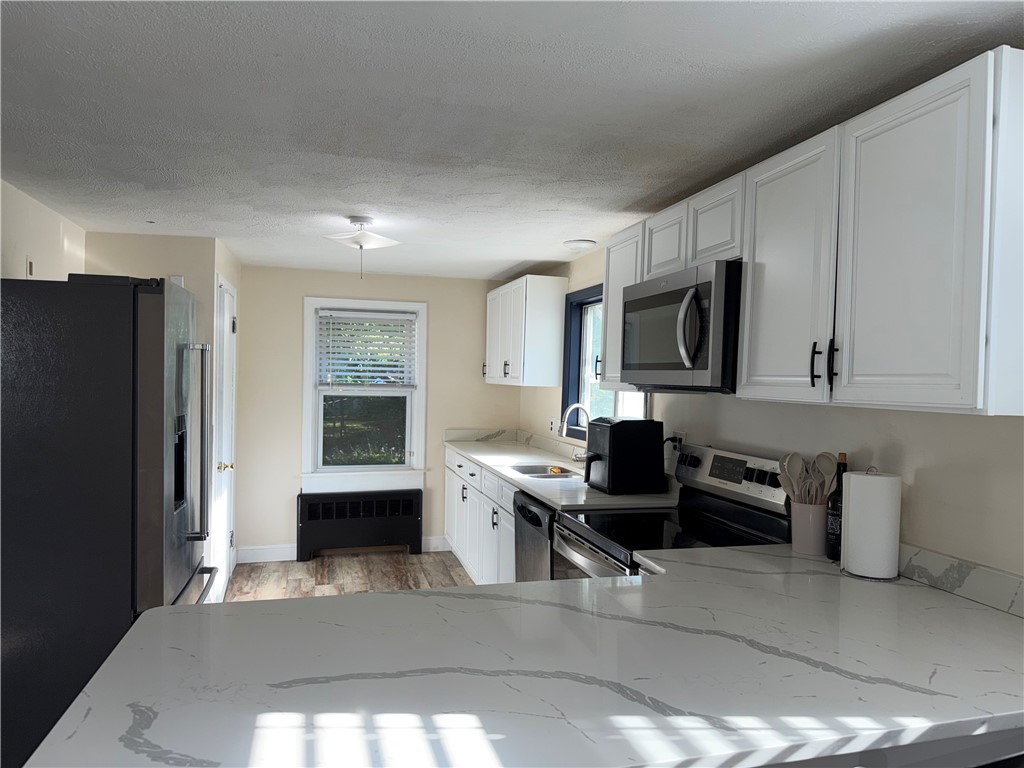 27 Irene Boulevard Woonsocket, RI 02895 - Photo 12 of 24